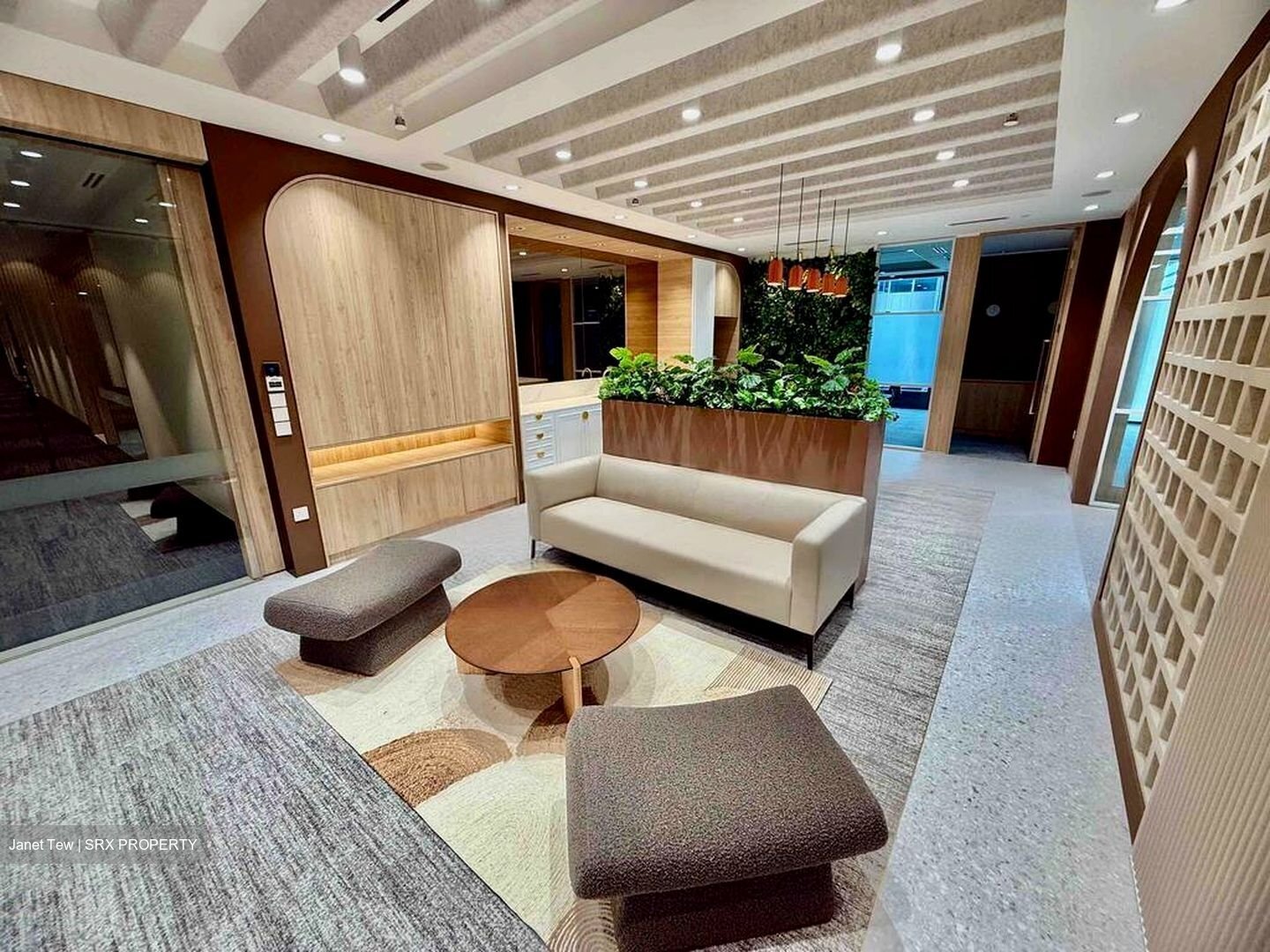 Central Boulevard (D1), Office #457514491
